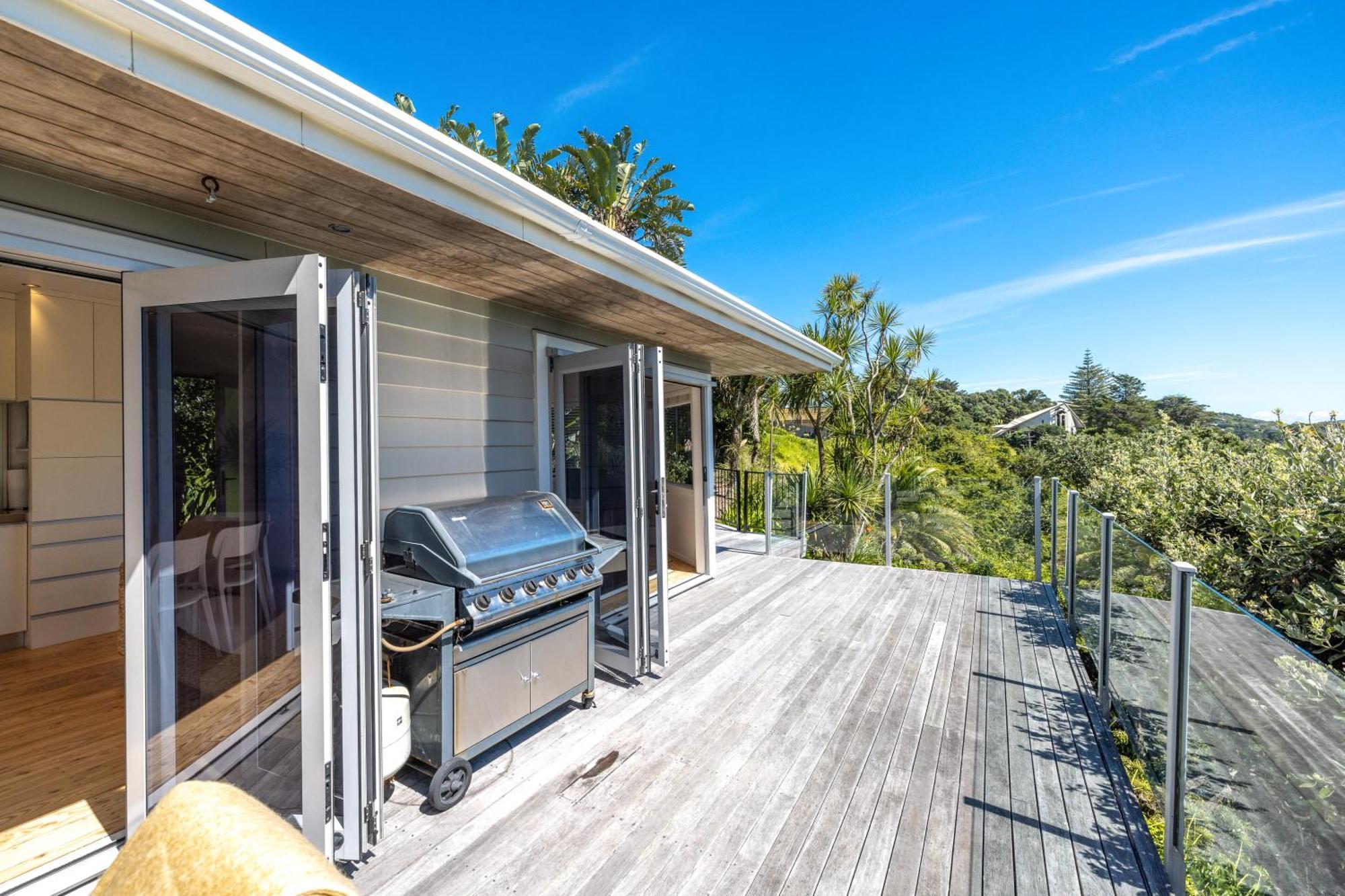 Tawa Cottage - Coast & Country Oneroa Exteriör bild